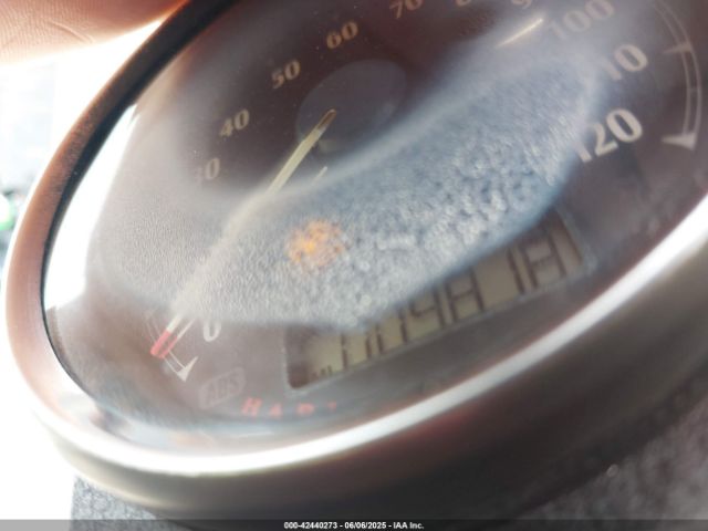 2017 HARLEY-DAVIDSON XL883 1HD4LE21XHC406680 Photo 6