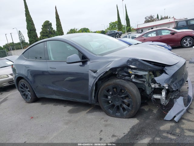 7SAYGDEE5PF916715 Tesla Model Y
