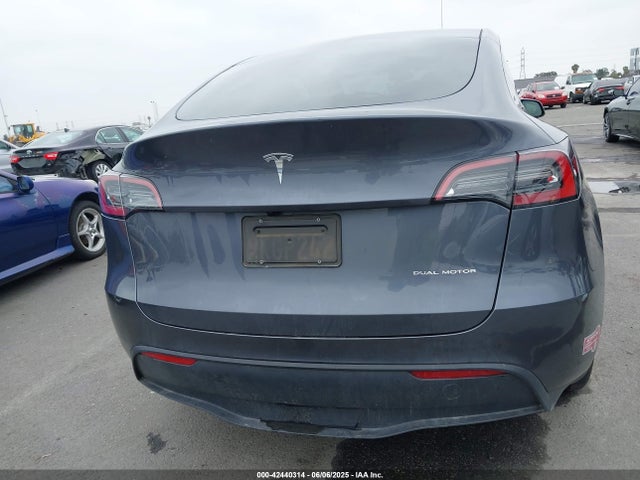 7SAYGDEE5PF916715 Tesla Model Y