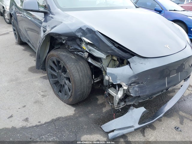 7SAYGDEE5PF916715 Tesla Model Y