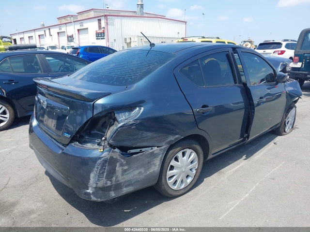 3N1CN7AP5GL829701 Nissan 2016