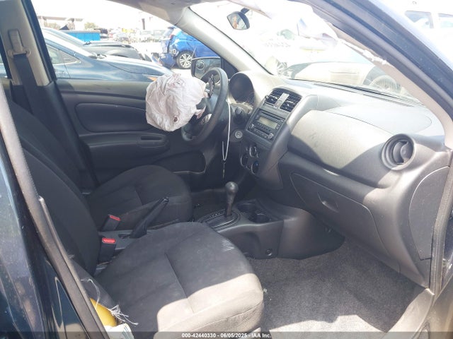 3N1CN7AP5GL829701 Nissan 2016