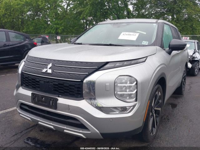 2022 MITSUBISHI OUTLANDER JA4J4UA82NZ068561 Photo 1