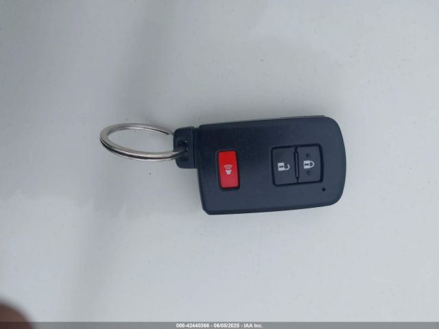 JTMCY7AJ0G4041401 Toyota Land Cruiser V8
