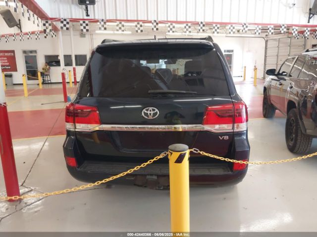 JTMCY7AJ0G4041401 Toyota Land Cruiser V8
