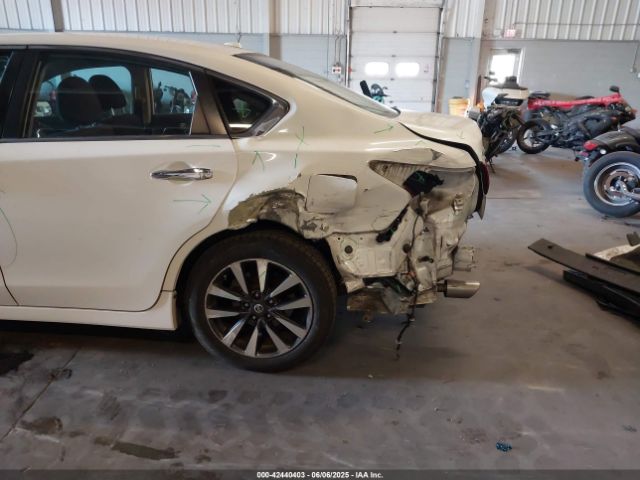 2017 NISSAN ALTIMA 1N4AL3AP9HC257988 Photo 5