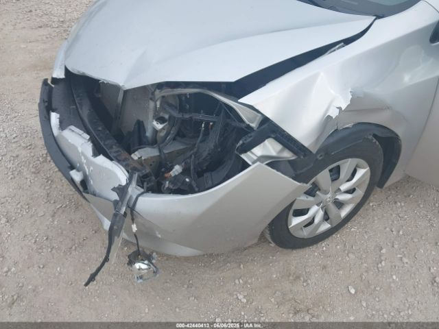 5YFBURHE4EP124285 Toyota COROLLA LE