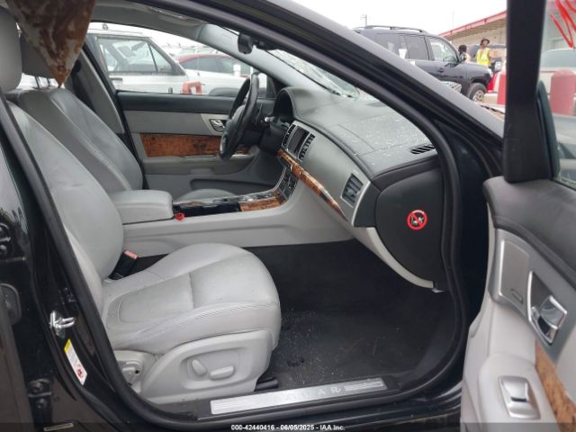 2013 JAGUAR XF SAJWA0ES1DPS63520 Photo 4