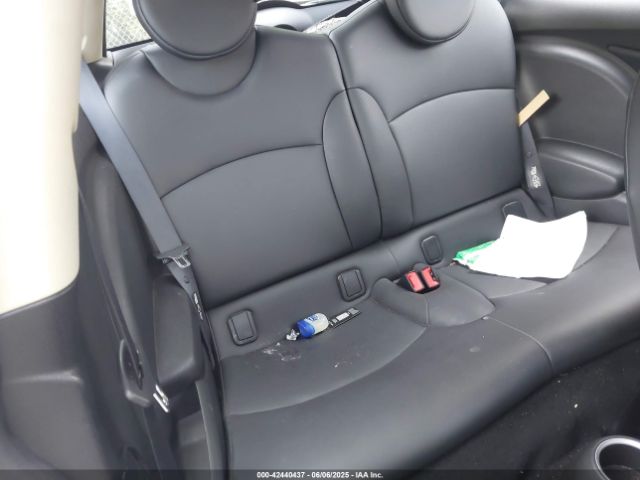 2011 MINI COOPER WMWSU3C59BTX95912 Photo 7