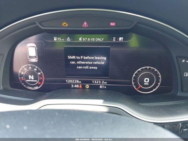 WA1LAAF73HD011321 Audi Q7 3.0t Premium