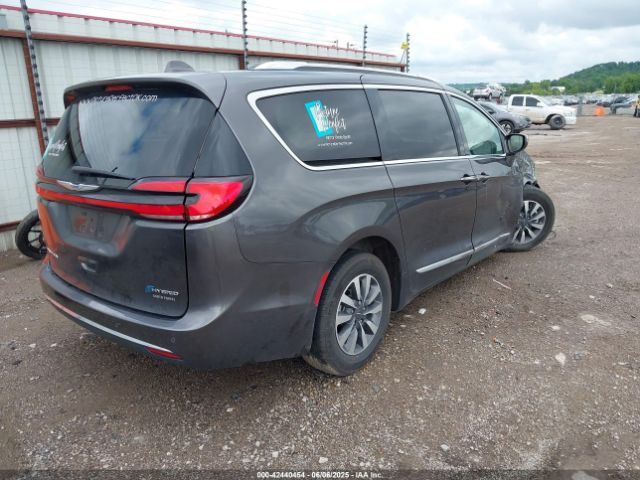2021 CHRYSLER PACIFICA HYBRID 2C4RC1S7XMR536528 Photo 3