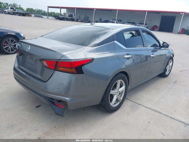 1N4BL4BV6LC161025 Nissan 2020