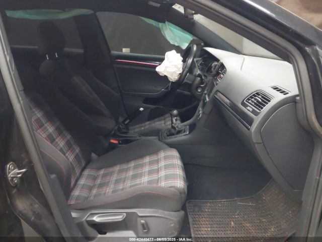 3VW5T7AU9HM018932 Volkswagen 2.0 tsi