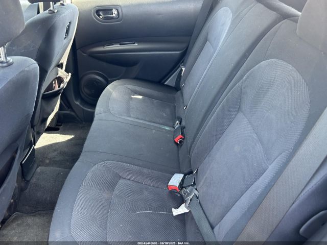 JN8AS5MT5EW618813 Nissan Rogue Select S