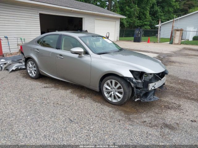 2016 LEXUS IS 200T JTHBA1D20G5015102