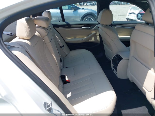 BMW 2023 2023 WBA53BH04PCN60302 Image 8