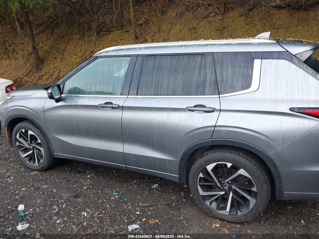 2022 MITSUBISHI OUTLANDER JA4J4VA84NZ061469 Photo 5