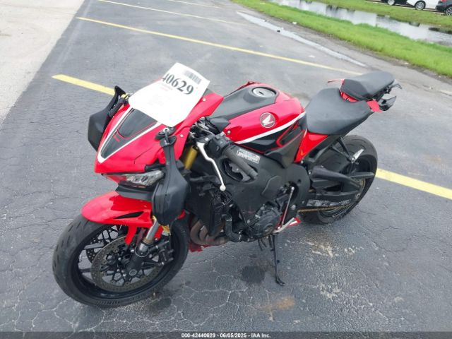 2017 HONDA CBR1000 JH2SC7708HK000768 Photo 1