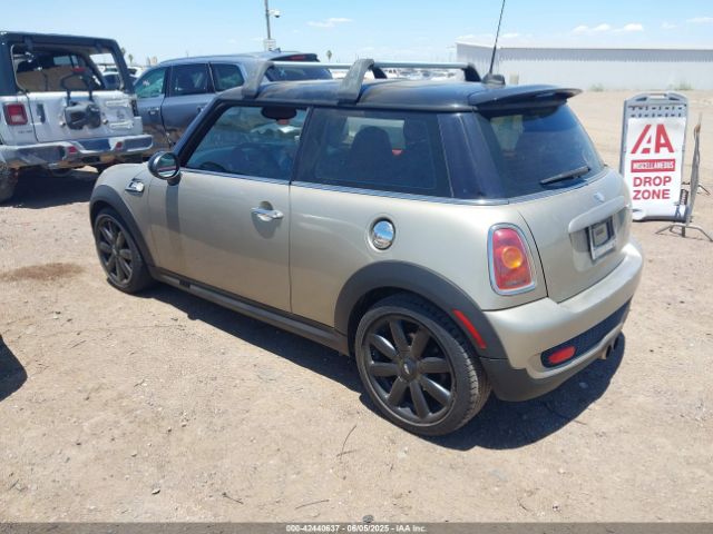 2010 MINI COOPER S WMWMF7C50ATZ71187 Photo 2