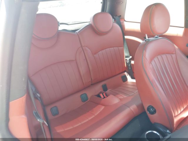 2010 MINI COOPER S WMWMF7C50ATZ71187 Photo 7
