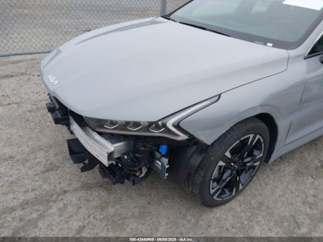 5XXG64J2XNG133729 KIA K5 Gt-line