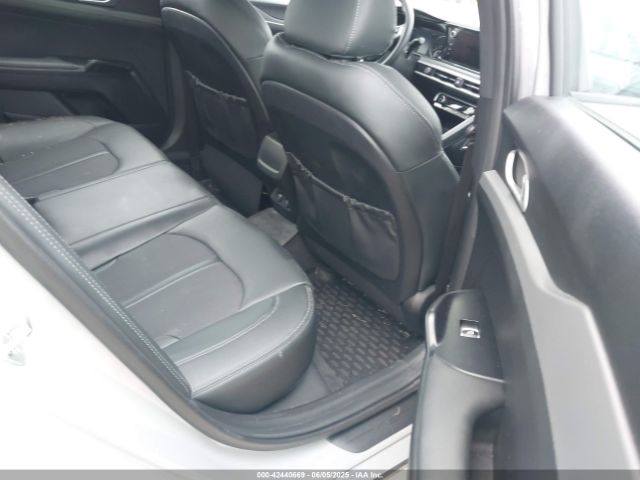 5XXG64J2XNG133729 KIA K5 Gt-line