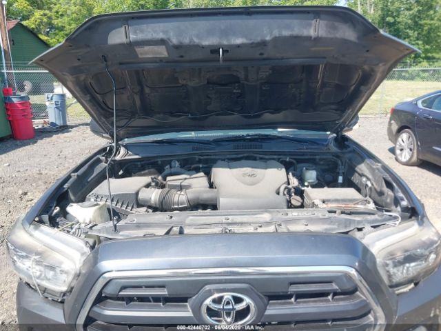 3TMAZ5CNXHM042327 Toyota Tacoma Sr5 V6