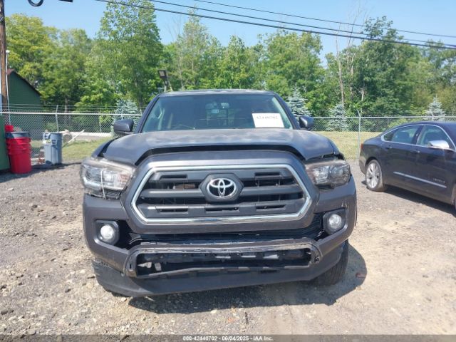 3TMAZ5CNXHM042327 Toyota Tacoma Sr5 V6