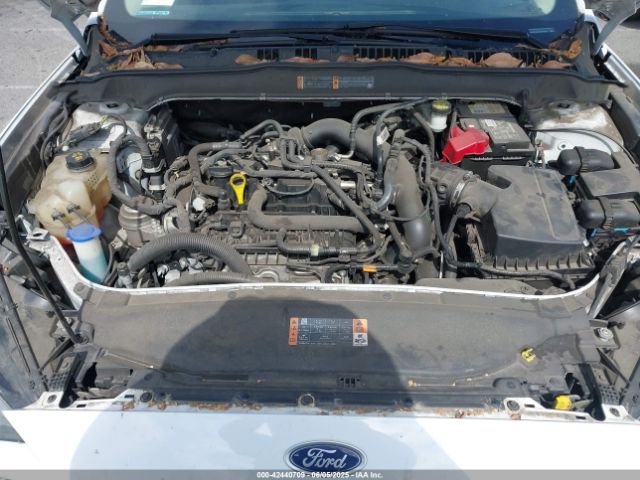 3FA6P0HD3JR260607 Ford FUSION SE