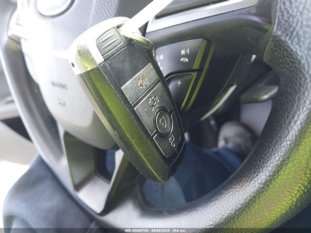 3FA6P0HD3JR260607 Ford FUSION SE