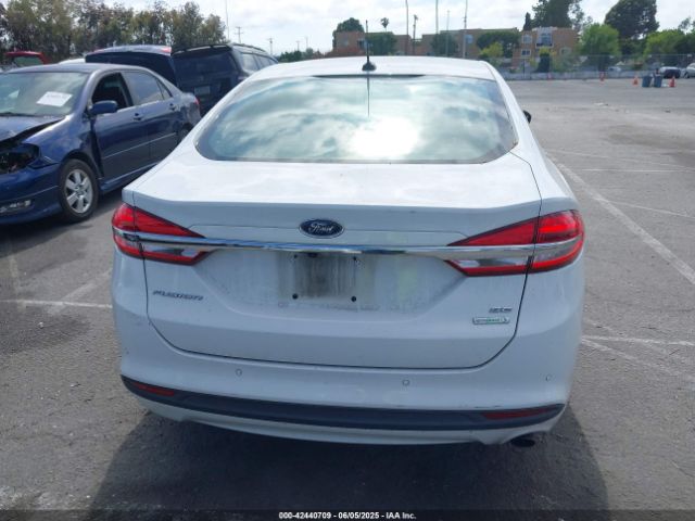 3FA6P0HD3JR260607 Ford FUSION SE