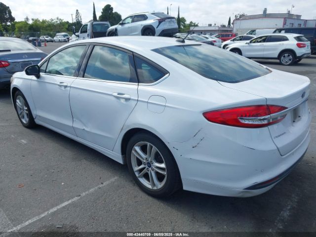 3FA6P0HD3JR260607 Ford FUSION SE