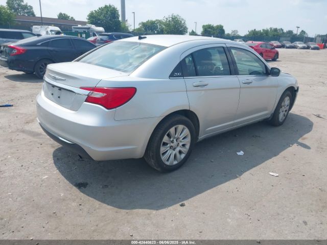 2012 CHRYSLER 200 1C3CCBABXCN305890 Photo 3