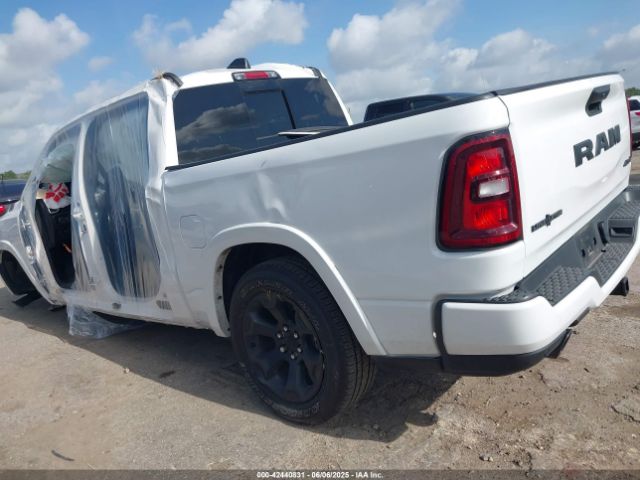 2025 RAM 1500 1C6SRFFP4SN560686 Photo 2