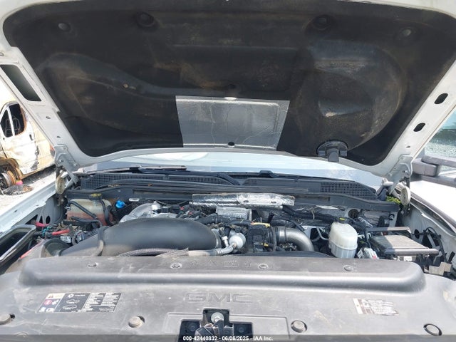 1GT12SEY2KF280979 GMC l5p - di, duramax, gen 5 var. 1