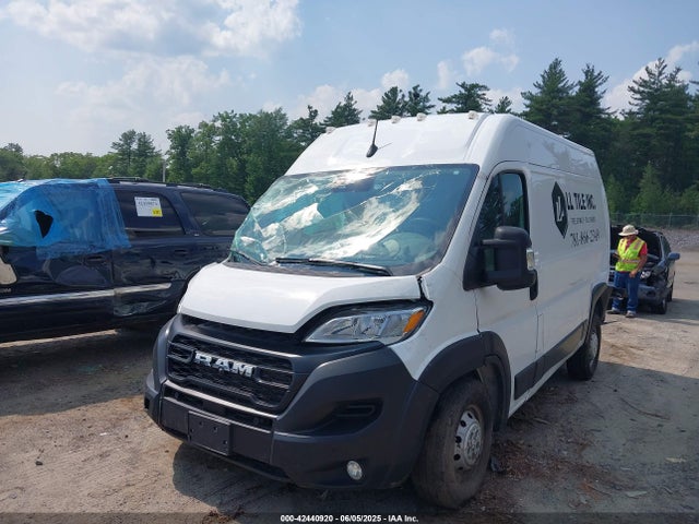 RAM Promaster 2500 2023 3C6LRVCG9PE552016 Image 2
