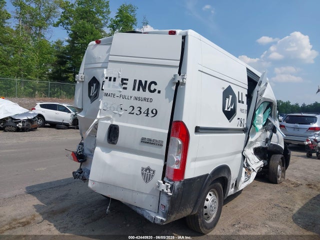RAM Promaster 2500 2023 3C6LRVCG9PE552016 Image 4