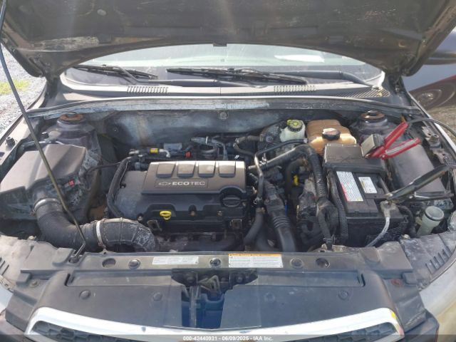 1G1PC5SB8E7303536 Chevrolet Cruze 1lt Auto