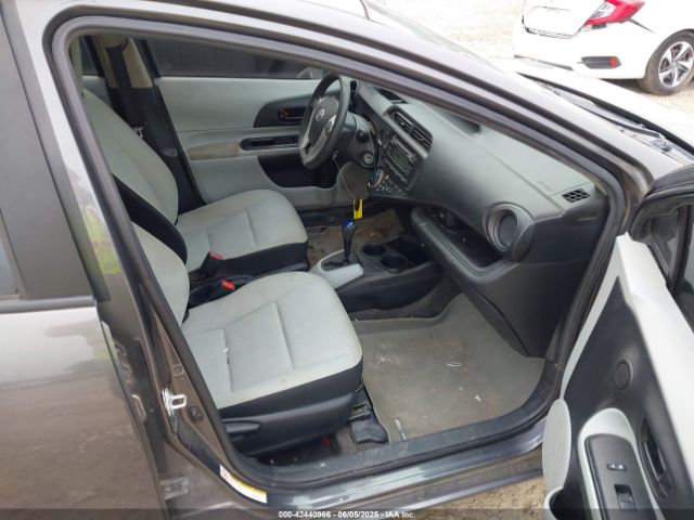 JTDKDTB33E1084788 Toyota Prius C Four/one/three/two