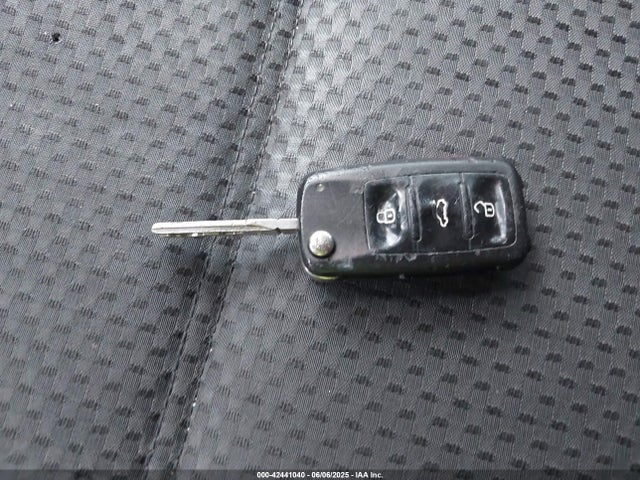 3VW2K7AJ0EM320309 Volkswagen Jetta 2.0l S