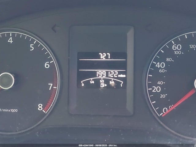 3VW2K7AJ0EM320309 Volkswagen Jetta 2.0l S