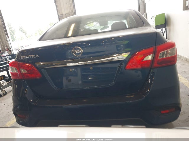 Nissan Sentra 2018 3N1AB7AP1JY245645 Image 16