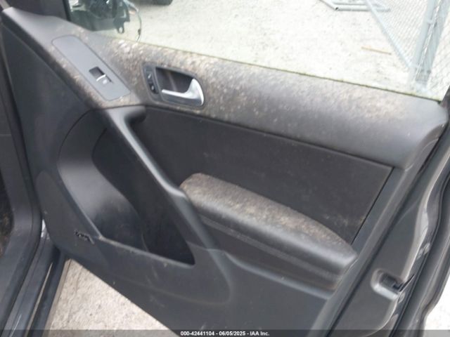 WVGBV7AX9FW506457 Volkswagen Tiguan Sel