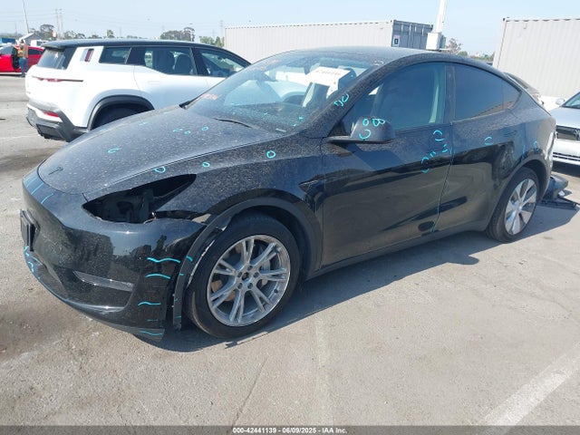 2023 TESLA MODEL Y 7SAYGDEE7PA092326 Photo 1
