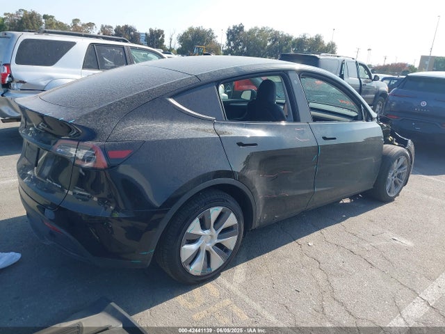 2023 TESLA MODEL Y 7SAYGDEE7PA092326 Photo 3