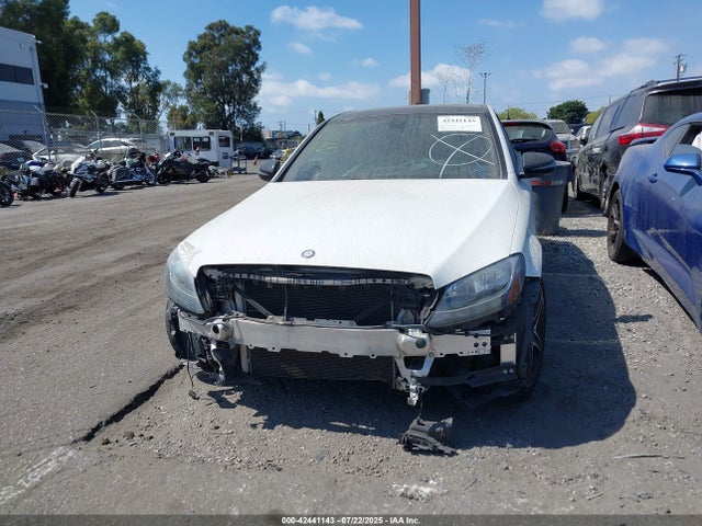 55SWF4KB0HU213945 Mercedes-Benz 2017