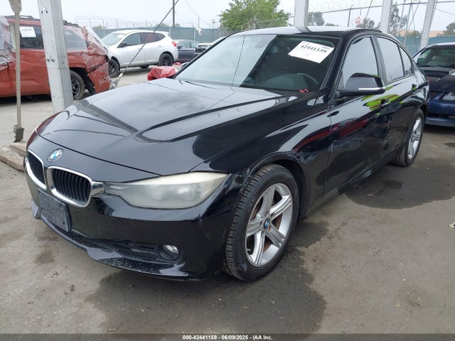 WBA3B1C51EP679342 BMW 320i