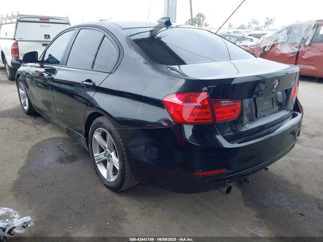 WBA3B1C51EP679342 BMW 320i
