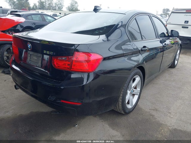 WBA3B1C51EP679342 BMW 320i