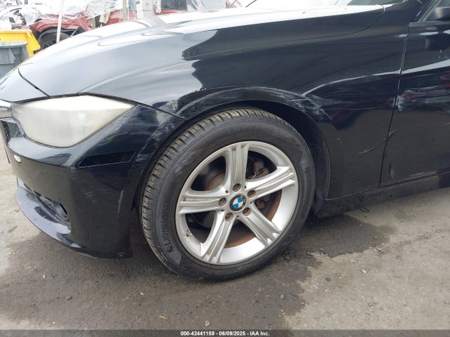 WBA3B1C51EP679342 BMW 320i
